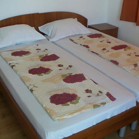 Zora Guest House Primorsko Eksteriør bilde