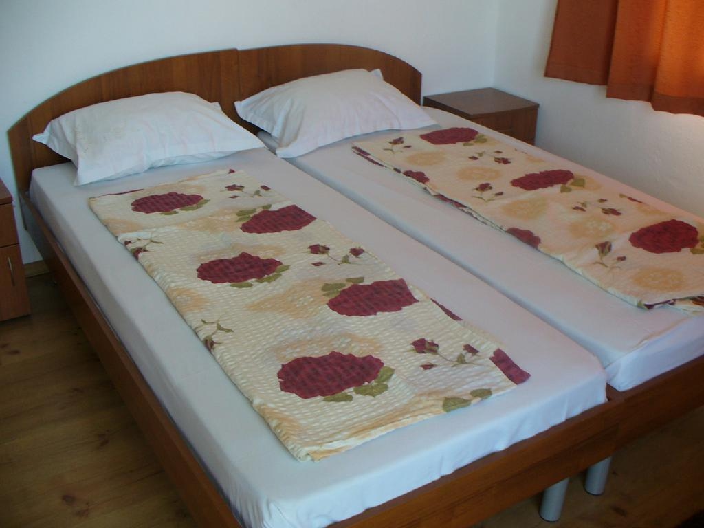 Zora Guest House Primorsko Eksteriør bilde